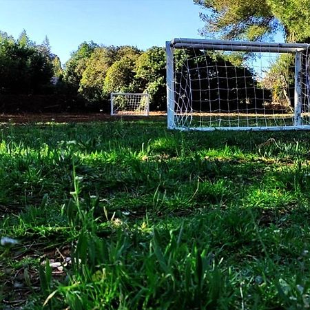 Offrez-Vous Un Sejour Dans Notre Gite A Entressen Une Grande Piscine Pour Se Rafraichir ,Un Espace De Jeux Pour Enfants Pour Des Heures De Divertissement Un Terrain De Petanque Pour Des Parties Endiablees Eksteriør bilde